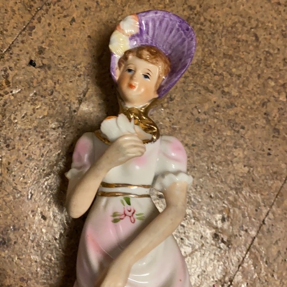 Vintage Porcelain Girl Figurine - Picture 2 of 11